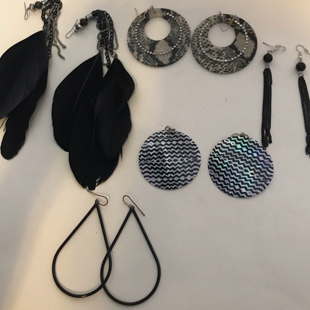 3 for 25.00 Lot of 5 pair of earrings